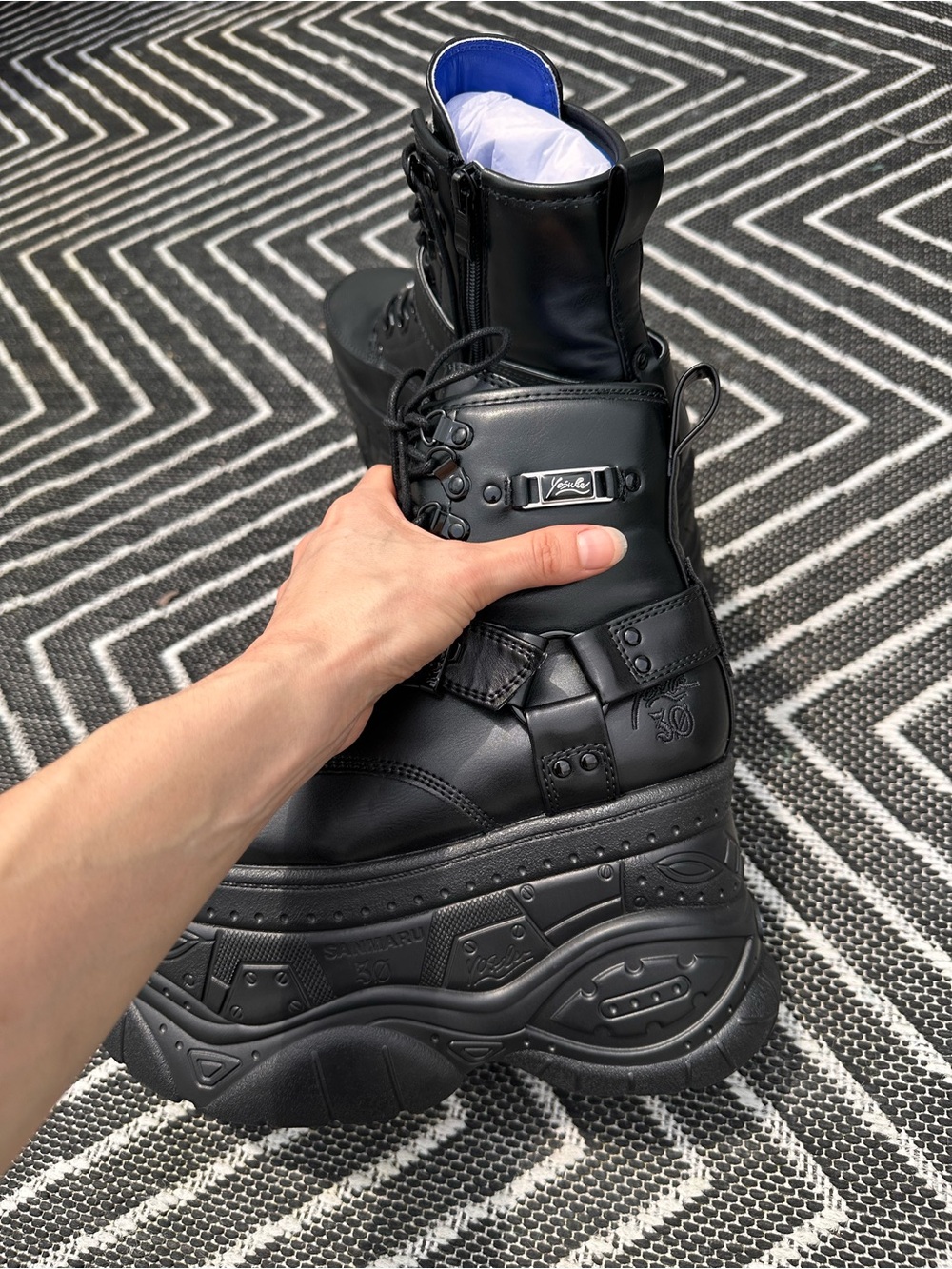 Japanese Black Platform Boots - Picture 9 of 11